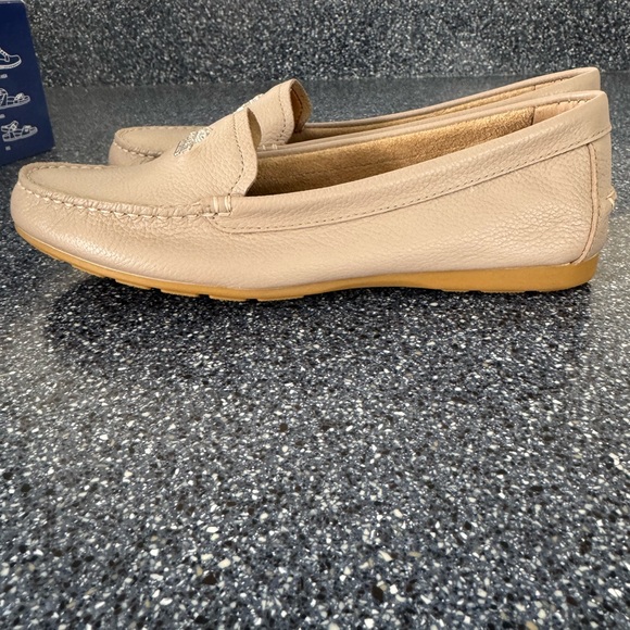 NWOT, Coach Marley Textured Leather Driving Loafers NEVER WORN - Picture 5 of 8